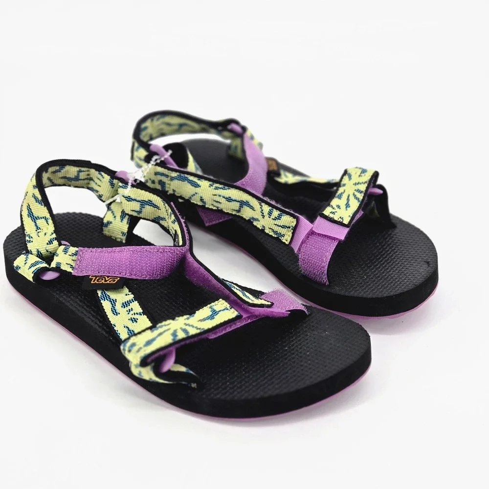Teva classic outdoor